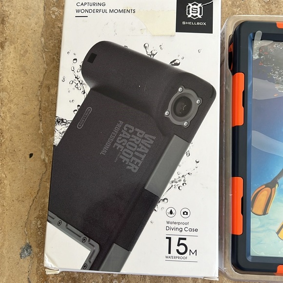 Waterproof  Diving Case. 15M never used in box - Picture 8 of 8